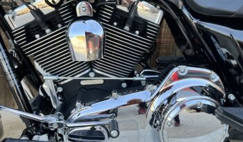 HARLEY DAVIDSON FLHR ROAD KING lleno