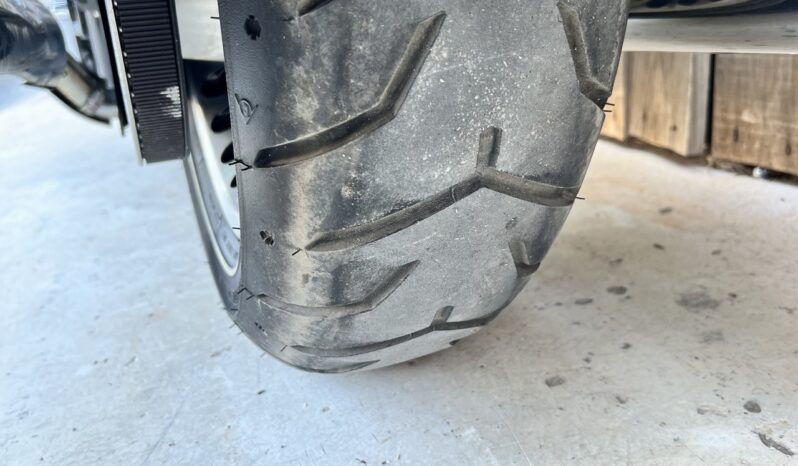 HARLEY DAVIDSON FLHR ROAD KING lleno
