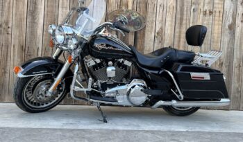 HARLEY DAVIDSON FLHR ROAD KING lleno