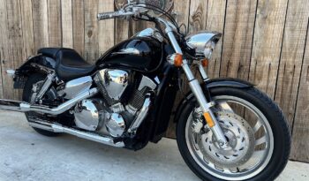 HONDA VTX1300 lleno