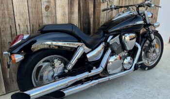 HONDA VTX1300 lleno