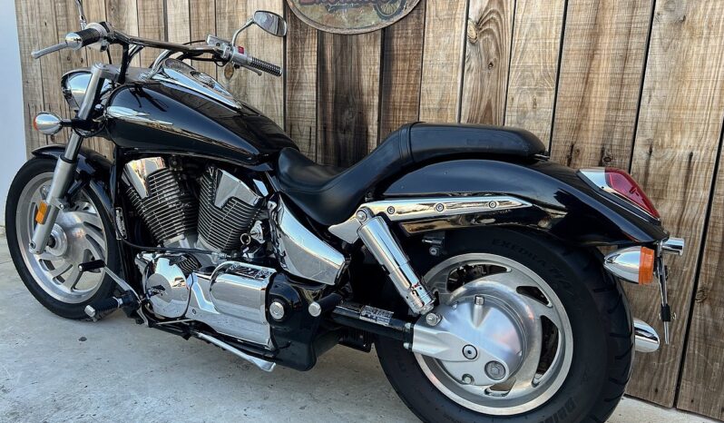 HONDA VTX1300 lleno