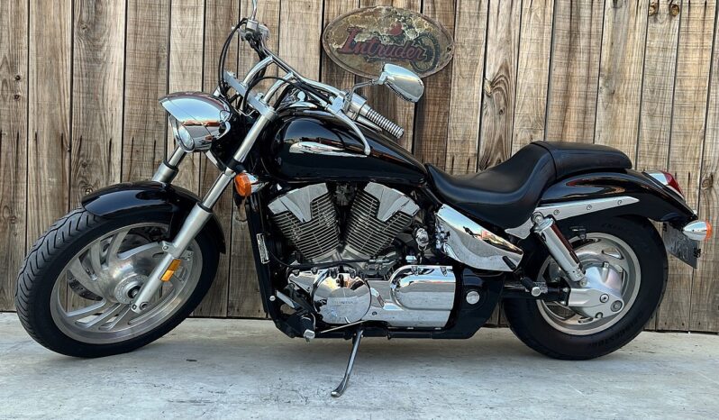 HONDA VTX1300 lleno