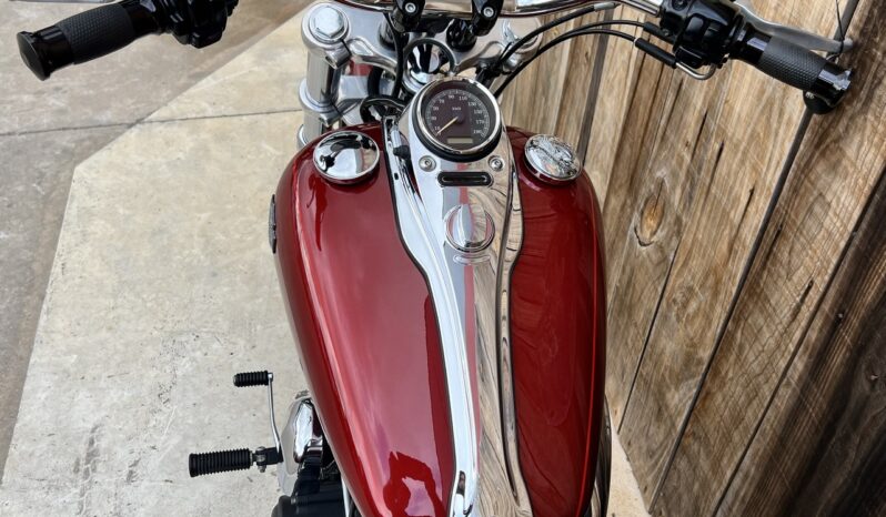 HARLEY DAVIDSON DYNA WIDE GLIDE lleno