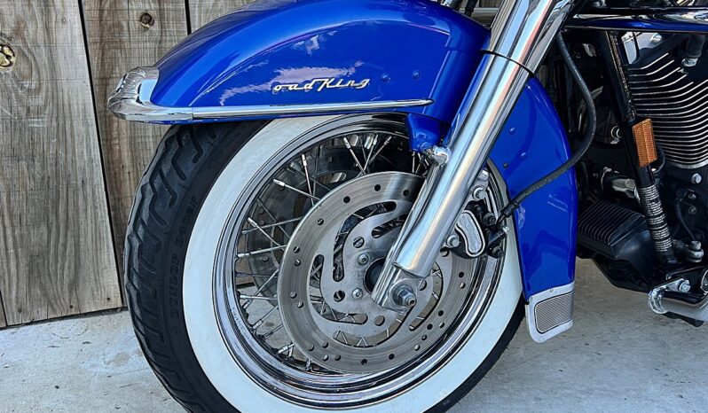 HARLEY DAVIDSON ROAD KING CLASSIC lleno