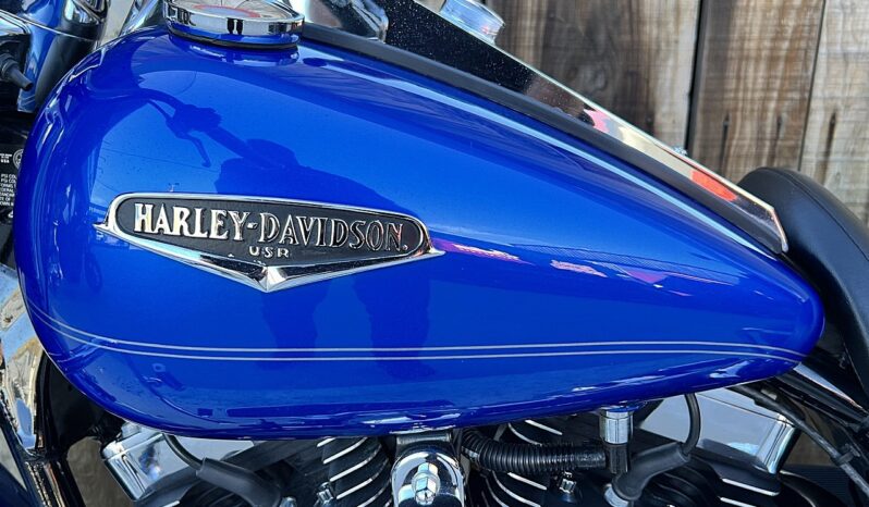 HARLEY DAVIDSON ROAD KING CLASSIC lleno