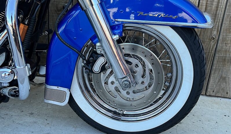 HARLEY DAVIDSON ROAD KING CLASSIC lleno