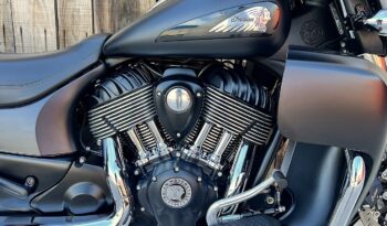 INDIAN ROADMASTER DARK HORSE lleno