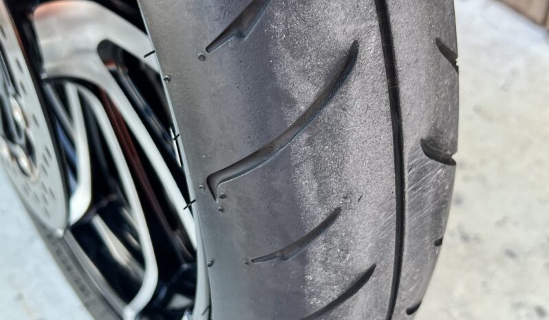 INDIAN ROADMASTER DARK HORSE lleno