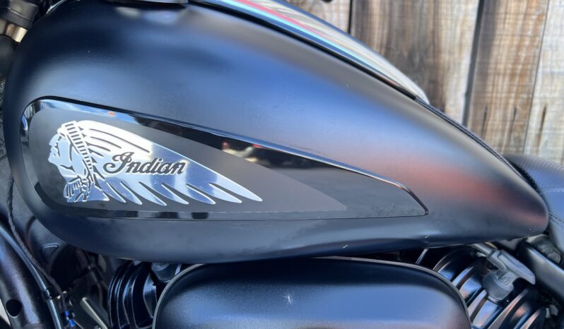 INDIAN ROADMASTER DARK HORSE lleno