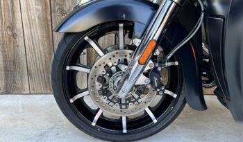 INDIAN ROADMASTER DARK HORSE lleno