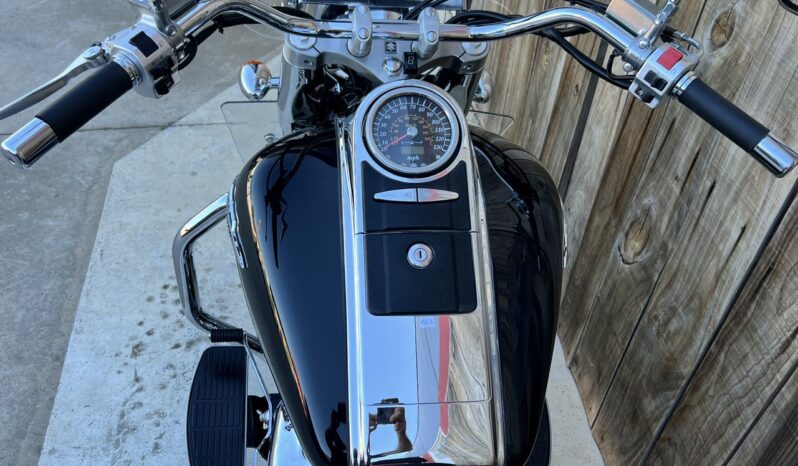 SUZUKI C1500 INTRUDER lleno