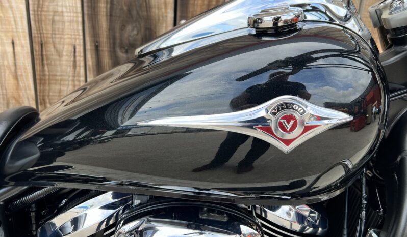 KAWASAKI VN900 VULCAN CLASSIC lleno