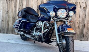 HARLEY DAVIDSON ELECTRA GLIDE ULTRA CLASSIC “PEACE OFFICER” lleno