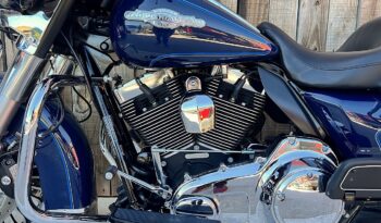 HARLEY DAVIDSON ELECTRA GLIDE ULTRA CLASSIC “PEACE OFFICER” lleno