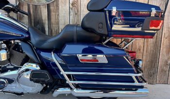 HARLEY DAVIDSON ELECTRA GLIDE ULTRA CLASSIC “PEACE OFFICER” lleno