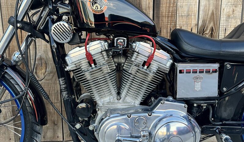 HARLEY DAVIDSON XL883 SPORTSTER lleno