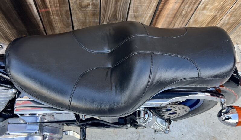 HARLEY DAVIDSON XL883 SPORTSTER lleno