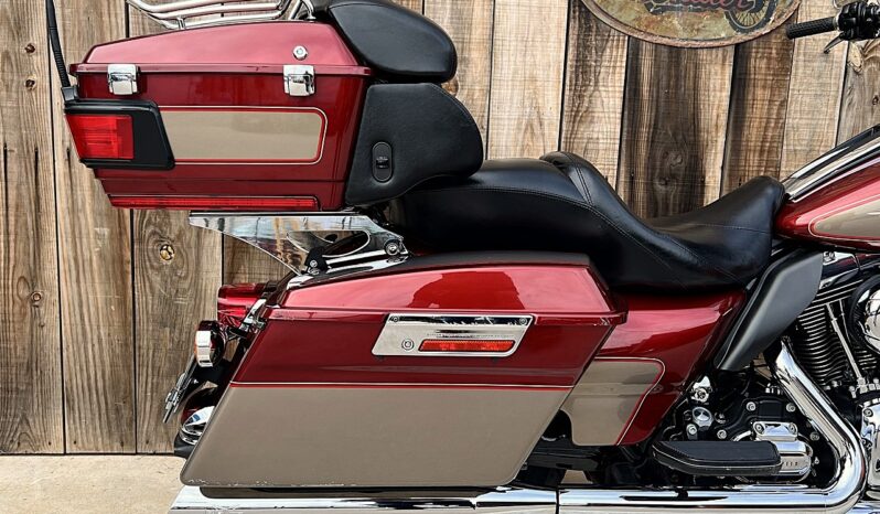 HARLEY DAVIDSON ELECTRA GLIDE ULTRA CLASSIC lleno