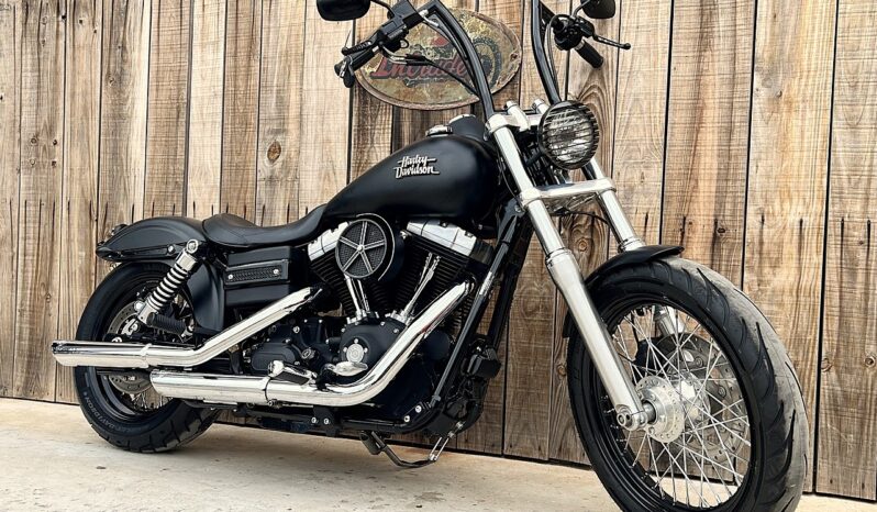 HARLEY DAVIDSON DYNA STREET BOB lleno
