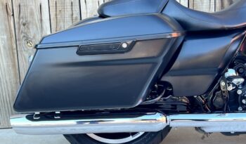 HARLEY DAVIDSON STREET GLIDE 103 lleno