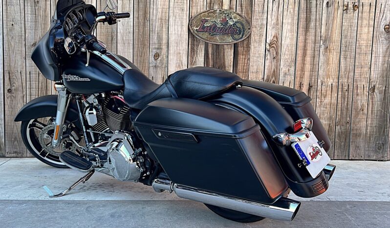 HARLEY DAVIDSON STREET GLIDE 103 lleno