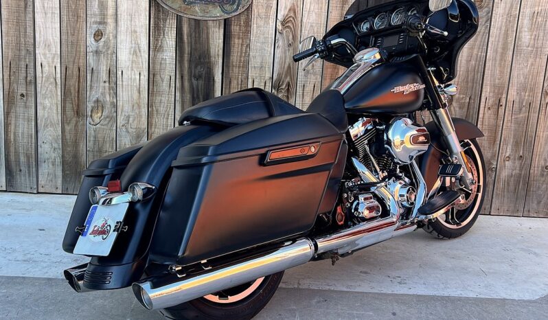 HARLEY DAVIDSON STREET GLIDE 103 lleno
