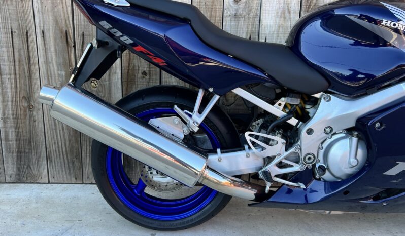 HONDA CBR600 F lleno