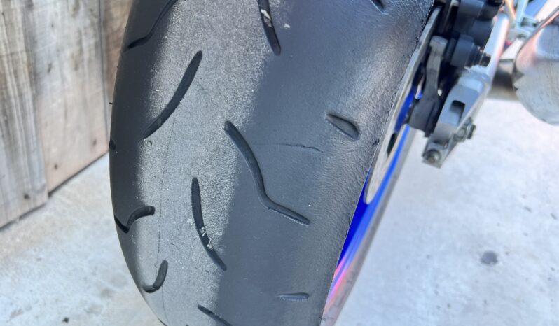 HONDA CBR600 F lleno