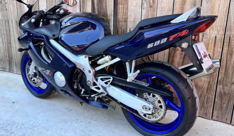 HONDA CBR600 F lleno