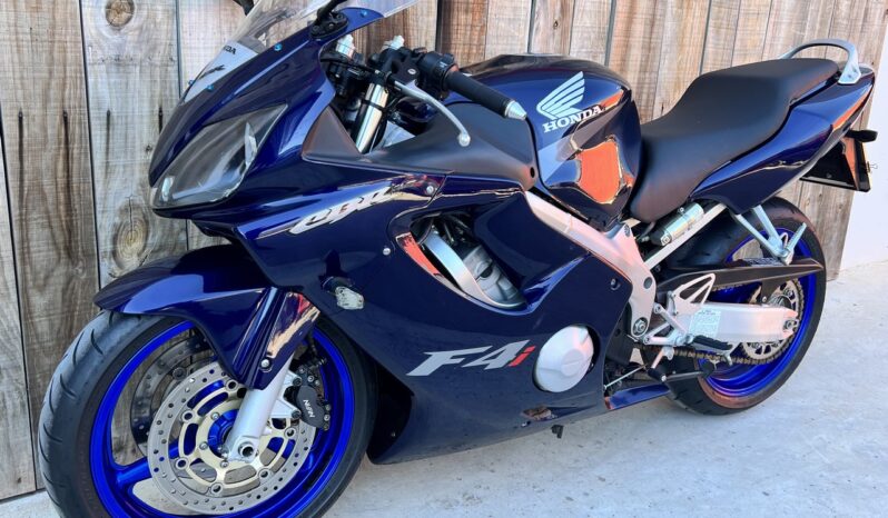 HONDA CBR600 F lleno