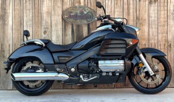 HONDA GL1800 VALKYRIE lleno