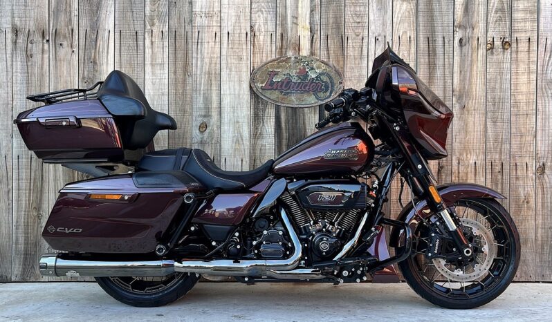 HARLEY DAVIDSON STREET GLIDE CVO lleno