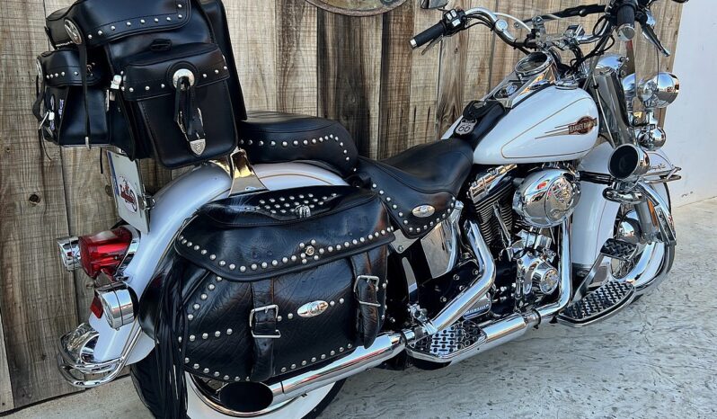 HARLEY DAVIDSON HERITAGE SOFTAIL CLASSIC lleno