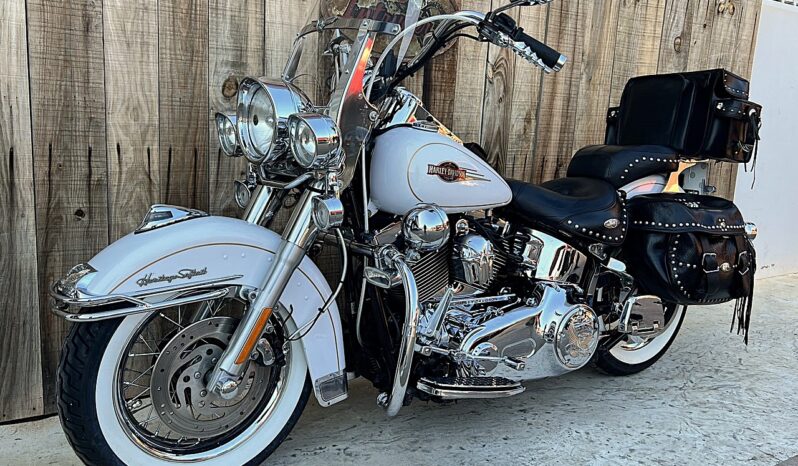 HARLEY DAVIDSON HERITAGE SOFTAIL CLASSIC lleno