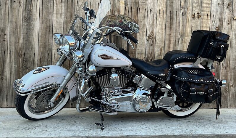 HARLEY DAVIDSON HERITAGE SOFTAIL CLASSIC lleno