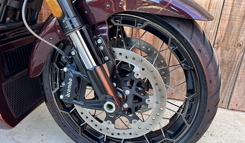 HARLEY DAVIDSON STREET GLIDE CVO lleno