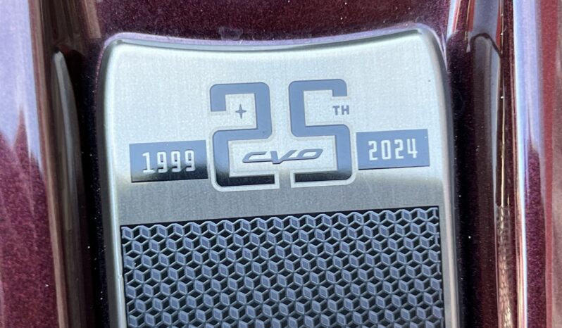 HARLEY DAVIDSON STREET GLIDE CVO lleno