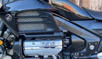 HONDA GL1800 VALKYRIE lleno