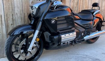 HONDA GL1800 VALKYRIE lleno