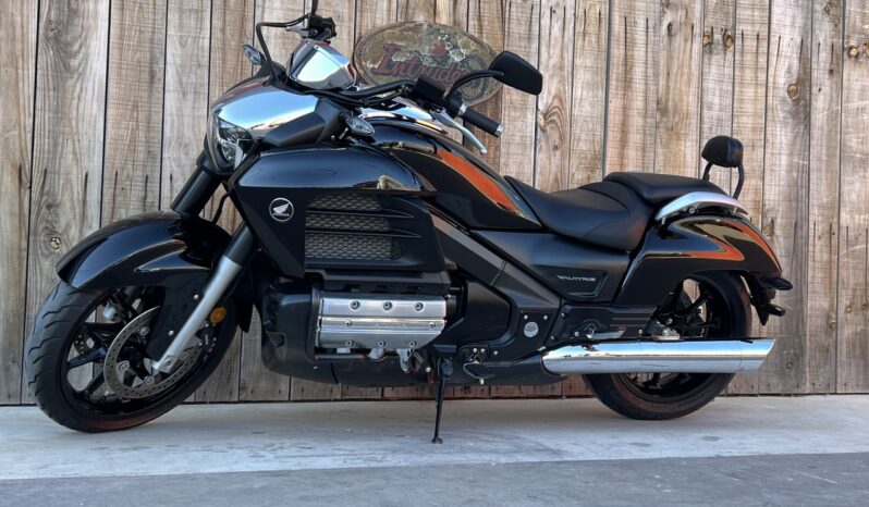 HONDA GL1800 VALKYRIE lleno