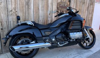HONDA GL1800 VALKYRIE lleno