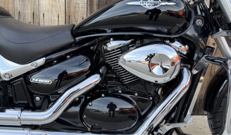 SUZUKI M800 INTRUDER lleno