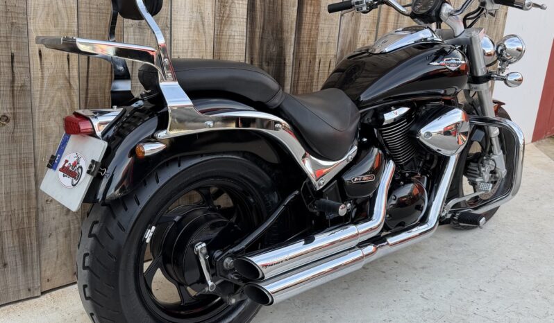 SUZUKI M800 INTRUDER lleno