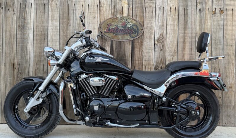 SUZUKI M800 INTRUDER lleno