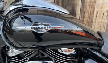 SUZUKI M800 INTRUDER lleno