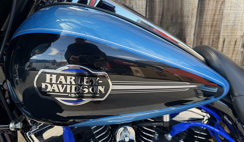 HARLEY DAVIDSON ELECTRA GLIDE ULTRA CLASSIC lleno