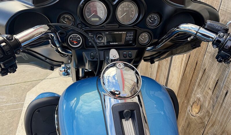 HARLEY DAVIDSON ELECTRA GLIDE ULTRA CLASSIC lleno