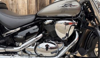 SUZUKI C800 INTRUDER lleno