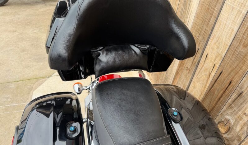 SUZUKI C800 INTRUDER lleno